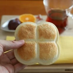 Akebono Clover-Shaped Sandwich Cutter & Sealer -Global Kitchen Japan Shop AkebonoClover ShapedSandwichCutter Sealer 1 f8d8e967 3d58 456a abed d3063cfd579f