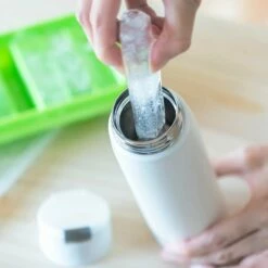 EBiSU Polypropylene Ice Tray 9 Pcs 5 EBiSU Polypropylene Ice Tray 9 Pcs -Global Kitchen Japan Shop EBiSUPolypropyleneIceTray9pcs 3