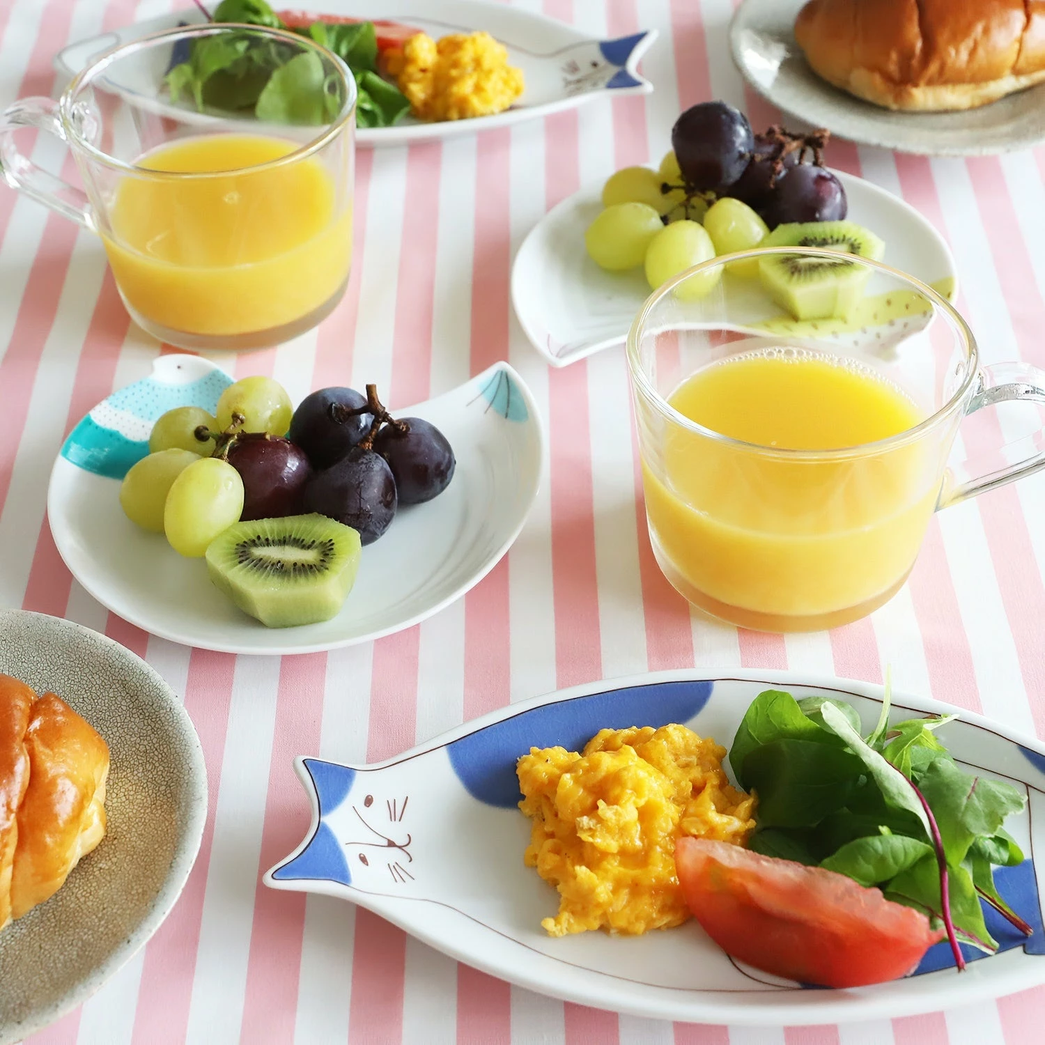 HAREKUTANI Porcelain Bird Plate 8 HAREKUTANI Porcelain Bird Plate - Image 8