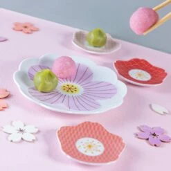 HAREKUTANI Porcelain Sakura Plate Set (3 Plates) -Global Kitchen Japan Shop HAREKUTANIPorcelainSakuraPlateSet 3Plates 1 f259e59d d4b3 4a05 825e 4644ee812e14