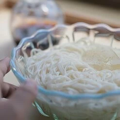 Hirota Glass Yukinohana Soda-Lime Glass Blue Shallow Bowl -Global Kitchen Japan Shop HirotaGlassYukinohanaSoda LimeGlassBlueShallowBowl 4