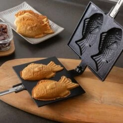 Iwachu Nambu Cast Iron Taiyaki Fish-Shaped Waffle Iron -Global Kitchen Japan Shop IwachuNambuCastIronTaiyakiFish ShapedWaffleIron 3 79e90920 7c05 4842 9225 a85bf1100025
