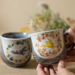 Kutani Ware Rabbit Paired Mugs -Global Kitchen Japan Shop KutaniWareRabbitPairedMugs 2