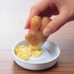 Kyocera Ceramic Condiments Grater -Global Kitchen Japan Shop KyoceraCeramicCondimentsGraterCY 10N 3