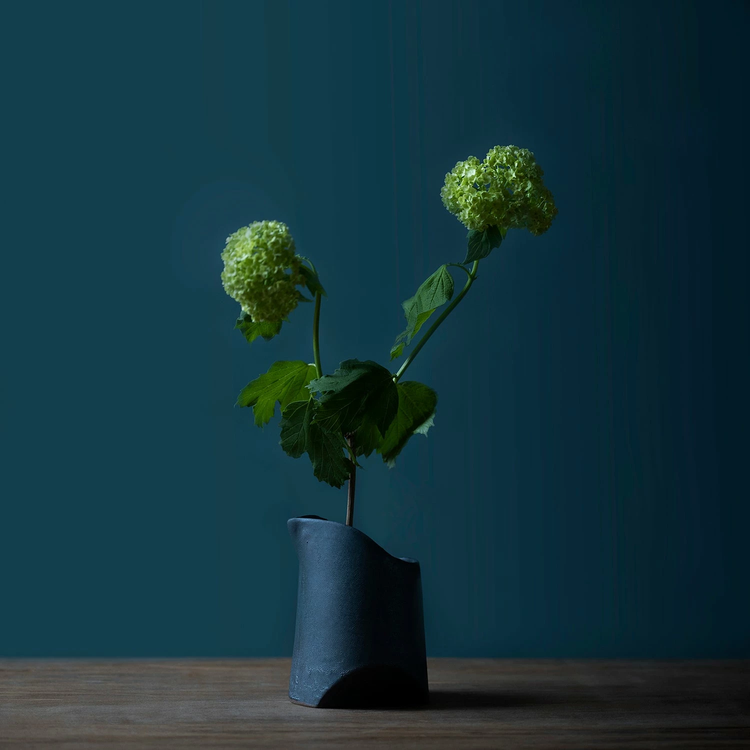 Marumi Yasuda Kawara TSUKI Ceramic Katakuchi Lipped Sake Server 6 Marumi Yasuda Kawara TSUKI Ceramic Katakuchi Lipped Sake Server - Image 6