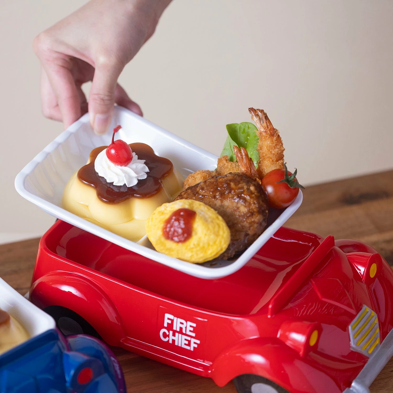 Niimi Melamine 3D Police Car Hand-Painted Kids Plate 4 Niimi Melamine 3D Police Car Hand-Painted Kids Plate - Image 4