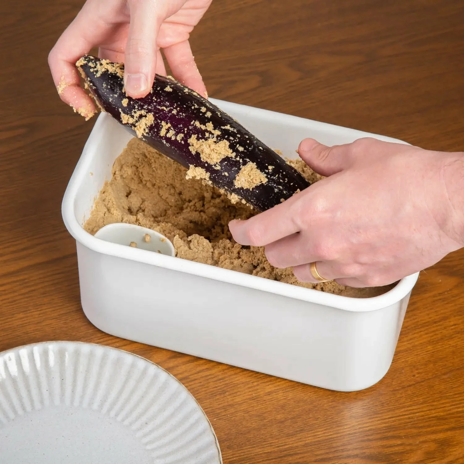 Noda Horo Enamel Nukazuke Pickle Storage Container 10 Noda Horo Enamel Nukazuke Pickle Storage Container - Image 10