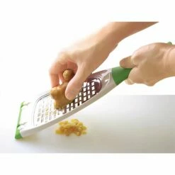 Nonoji ABS Resin Daikon Radish Grater With Container -Global Kitchen Japan Shop NonojiStainlessSteelRadishGraterLDS 02 4