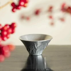 Nousaku Hand-Crafted Cast Tinware Mount Fuji Cold Sake Guinomi Cup 40ml -Global Kitchen Japan Shop NousakuHand CraftedCastTinwareMountFujiColdSakeGuinomiCup40ml 5