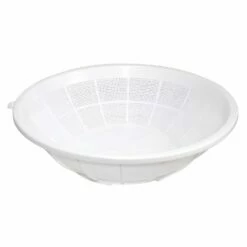 Sanko Plastic Colander Medium -Global Kitchen Japan Shop SankoPolyethyleneStrainerMedium4862910 3