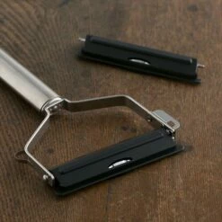 Kai Seki Magoroku Stainless Steel Peeler -Global Kitchen Japan Shop SekiMagorokuStainlessSteelPeelerDH3301 5 8b1e5078 de79 46eb 85df a53ca3b43592