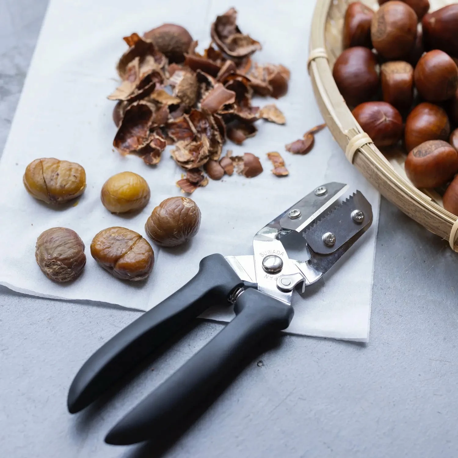 Suwada Chestnut Peeler With Replaceable Blade 6 Suwada Chestnut Peeler With Replaceable Blade - Image 6