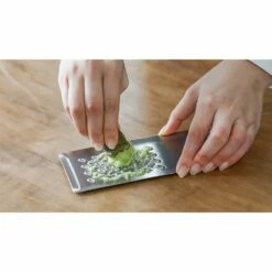 TOMITA Stainless Steel Grater -Global Kitchen Japan Shop TOMITAStainlessSteelGrater 3