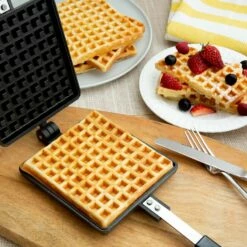 Tamaki Die-Cast Aluminum Waffle Iron -Global Kitchen Japan Shop TamakiDie CastAluminumWaffleIron 4