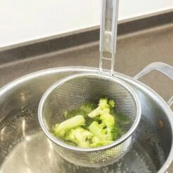 Three Snow Stainless Steel Ramen Tebo Noodle Strainer For Household Use 12 Three Snow Stainless Steel Ramen Tebo Noodle Strainer For Household Use -Global Kitchen Japan Shop ThreeSnowStainlessSteelRamenTeboNoodleStrainerforHouseholdUse 5