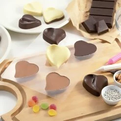 TIGERCROWN PET Resin Curvy Heart Chocolate Mold 10 TIGERCROWN PET Resin Curvy Heart Chocolate Mold -Global Kitchen Japan Shop TigercrownPETResinCurvyHeartChocolateMold 2