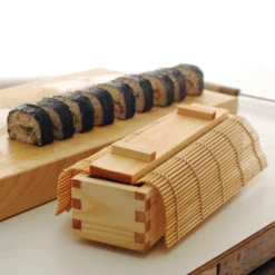 Yamacoh Hinoki Cypress Wooden Roll Sushi Mold -Global Kitchen Japan Shop YamacohHinokiWoodSushiMakiRollMoldKit 2
