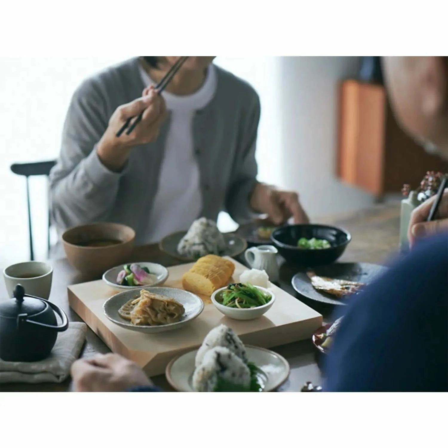 Yamacoh Kiso Hinoki Cypress Wooden Cutting Board With A Wooden Box 8 Yamacoh Kiso Hinoki Cypress Wooden Cutting Board With A Wooden Box - Image 8