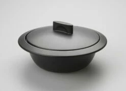 KOGIKU Induction Donabe Earthenware Casserole Pot -Global Kitchen Japan Shop kogiku induction contemporary design earthenware donabe casserole with all around handle 4 colours donabe casserole dishes 23344527439