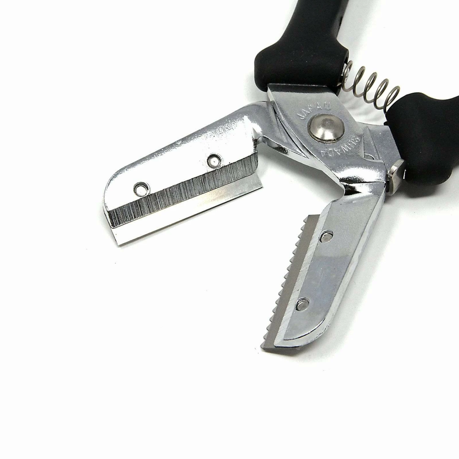 Suwada Chestnut Peeler With Replaceable Blade 4 Suwada Chestnut Peeler With Replaceable Blade - Image 4