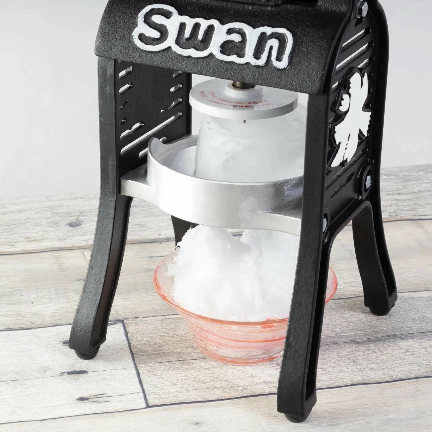 Swan Cast Iron Manual Shaved Ice Machine Black 5 Swan Cast Iron Manual Shaved Ice Machine Black - Image 5